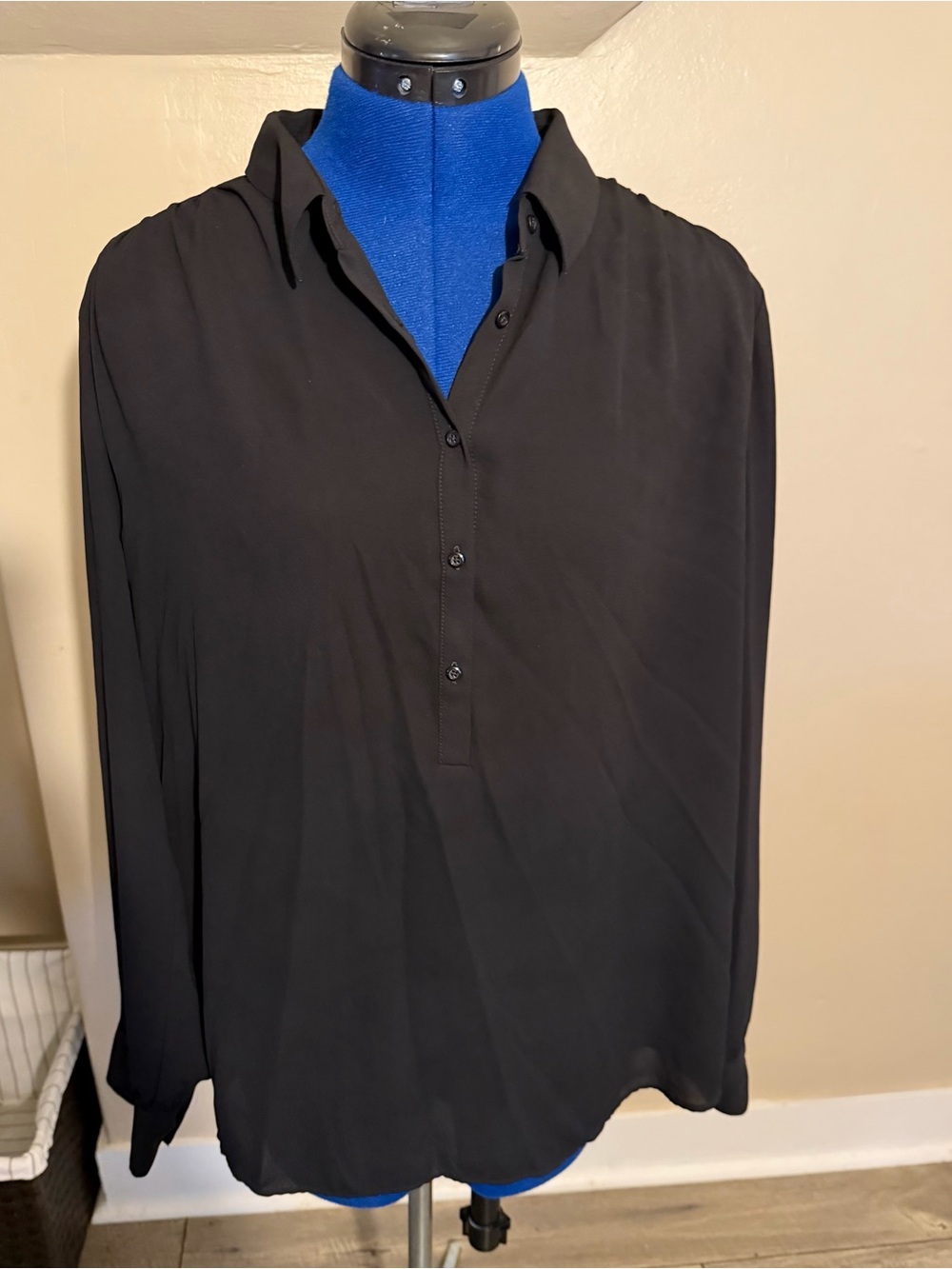 Express Women’s XL Black Long Sleeve Popover Button Blouse Collared Shirt